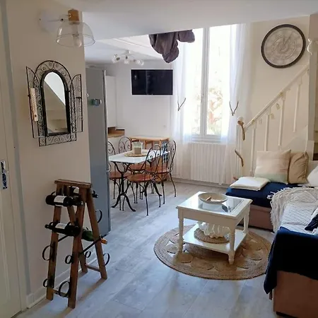 Cosy A 20 Metres De La Plage Daire Royan